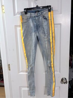 boohooMAN Men’s 30R Light Wash Distressed Yellow Side Stripe Skinny Jeans